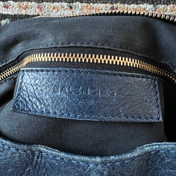 Balenciaga - Picture 2 of 12